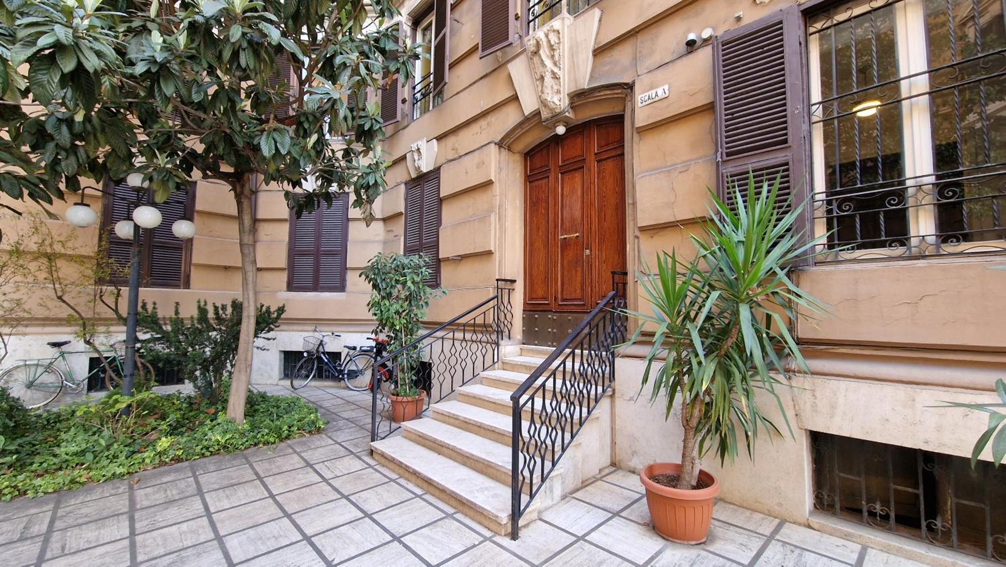 Giulya Guesthouse Rome Exterior photo